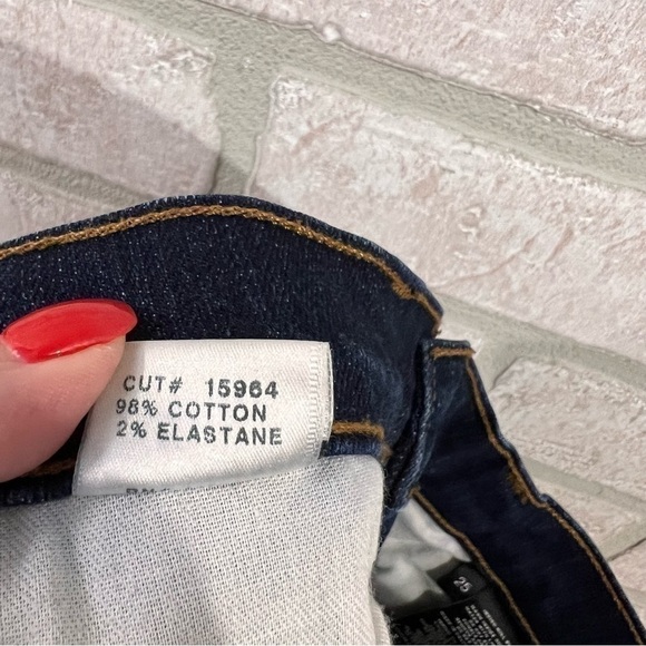 J Brand Midrise Skinny Leg Jeans in Daphne Wash Size 25 - Picture 10 of 11